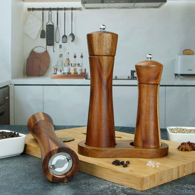 wooden salt and pepper mills manufacturer